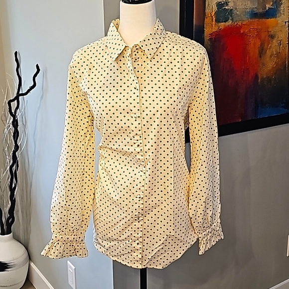 Button up oversized, dress shirt - Picture 2 of 8